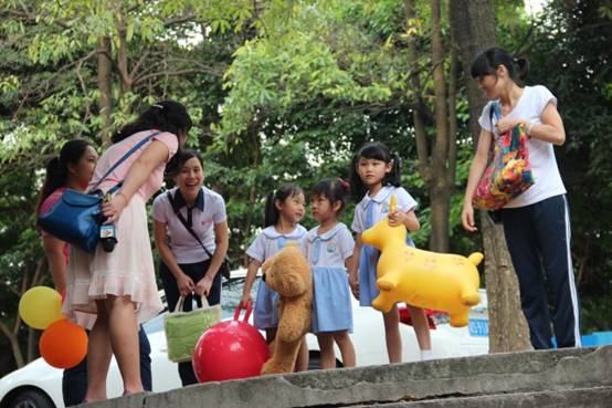 幼儿园爱心义卖 281.jpg