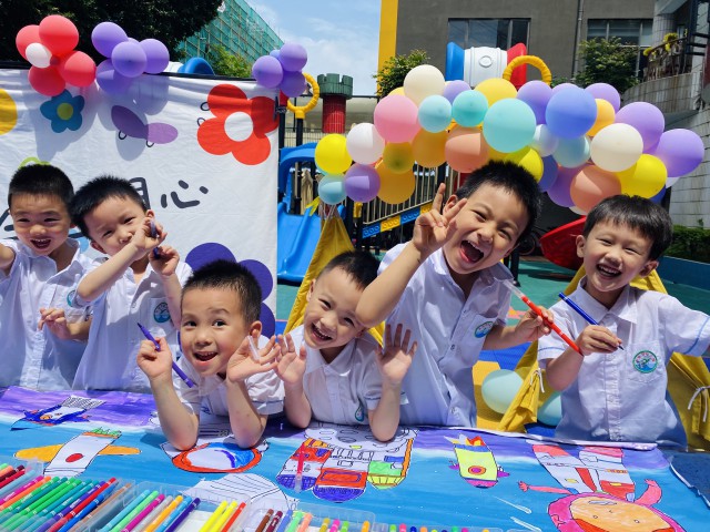 外经贸幼儿园美术活动小结