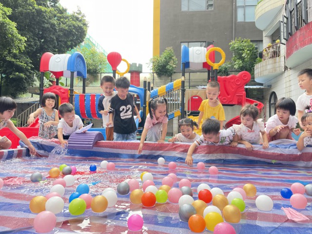 小班级6月份探究性主题课程记录