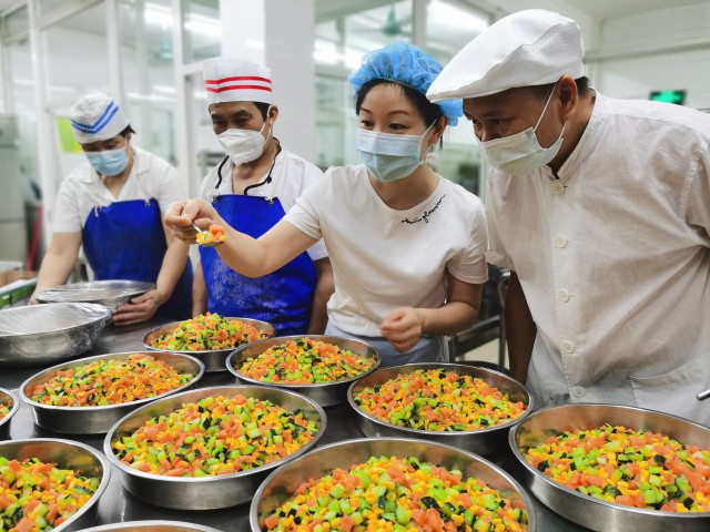 东莞市外经贸幼儿园美食探秘