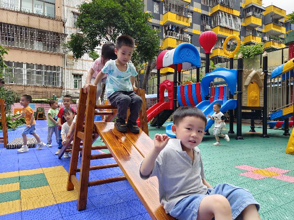 自主游戏《木制器械》