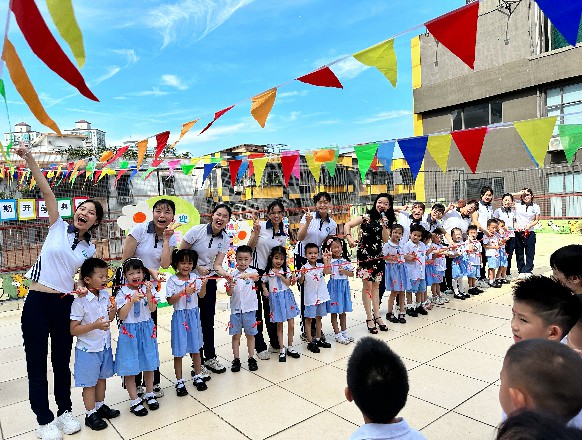 东莞市外经贸幼儿园开学第一天