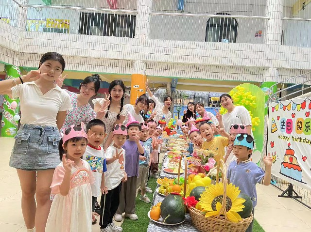 东莞市外经贸幼儿园四月咬春宴主题幼儿生日会活动