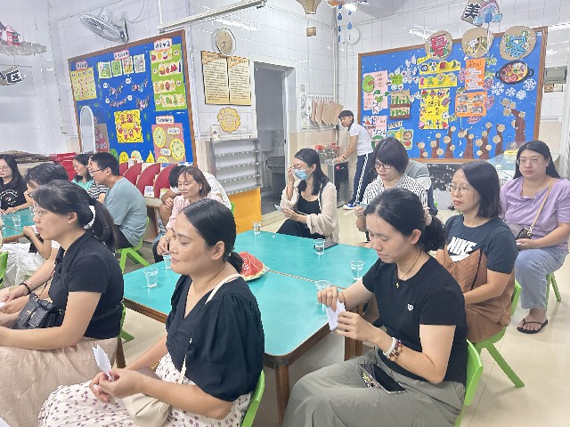 体验式家长会